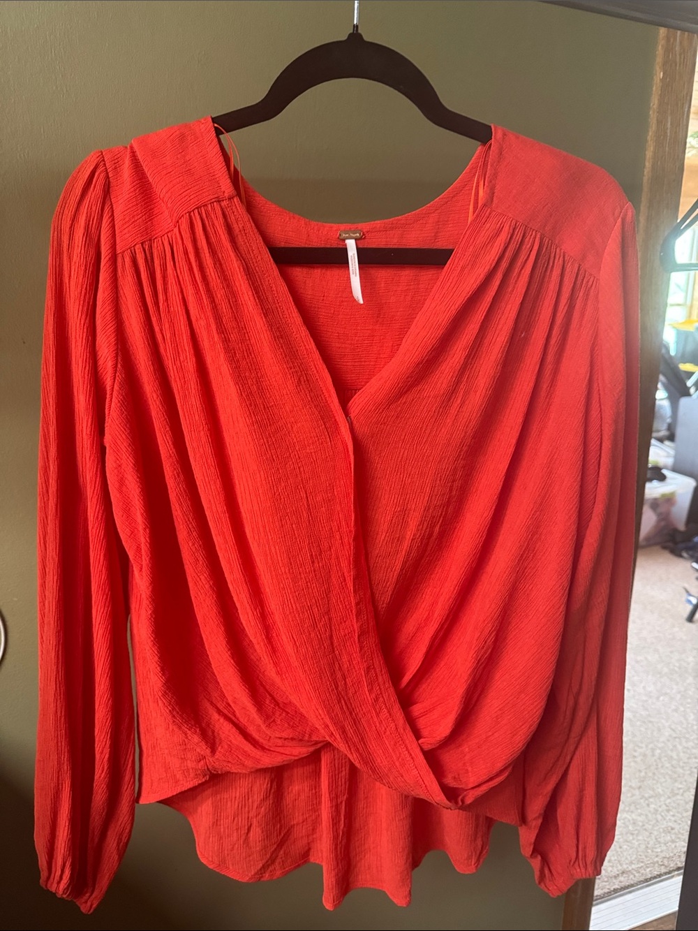 Free People Faux Wrap Flame Red Balloon Sleeve Oversized Blouse sz XS - Picture 3 of 5